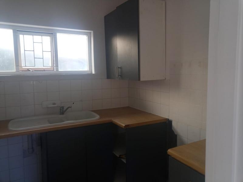 To Let 2 Bedroom Property for Rent in Table View Western Cape